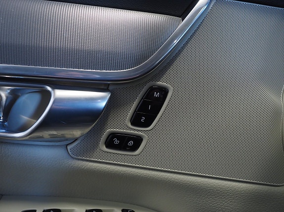 Volvo S90 23 of 26