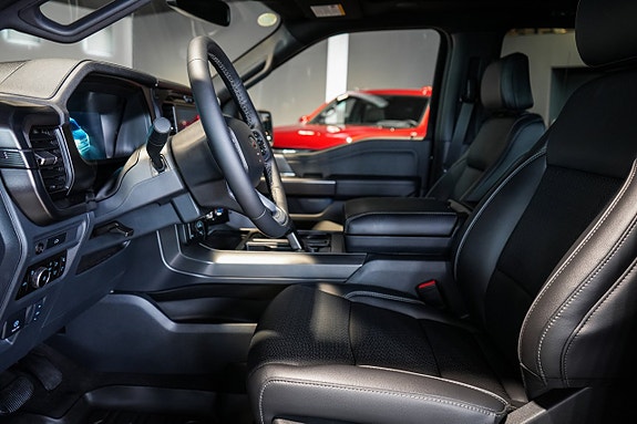 Ford F-150 16 of 30