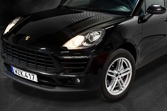 Porsche Macan S 5 of 5