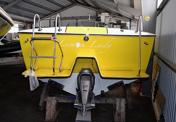 Chris Craft Lancer 23 3 of 5