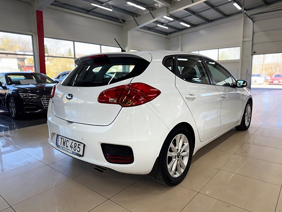 Kia Ceed 4 of 5