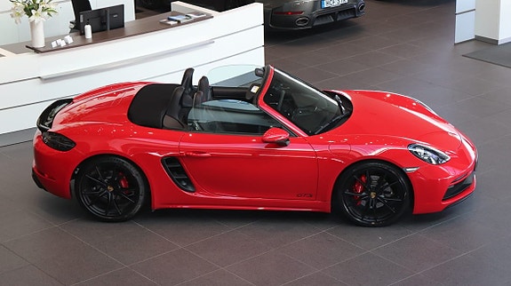 Porsche 718 Boxster GTS 9 of 16