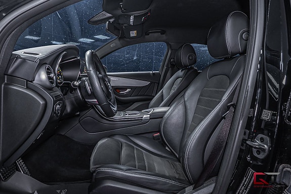 Mercedes-Benz GLC300 de 14 of 20