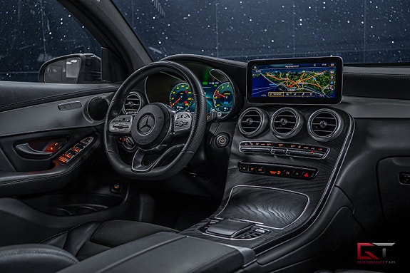 Mercedes-Benz GLC300 de 17 of 20