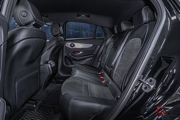 Mercedes-Benz GLC300 de 18 of 20