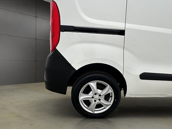 Fiat Doblo 27 of 28