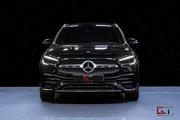 Mercedes-Benz GLA220 d 4 of 22