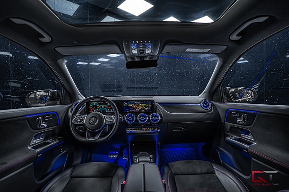Mercedes-Benz GLA220 d 16 of 22