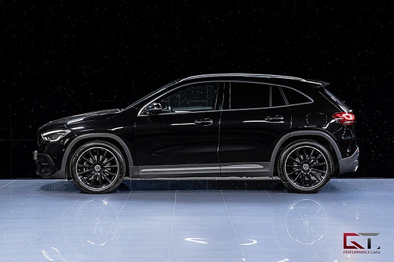 Mercedes-Benz GLA220 d 5 of 22