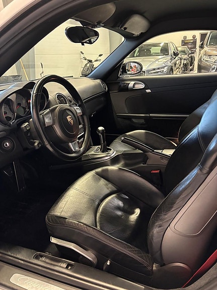 Porsche Cayman S 8 of 15
