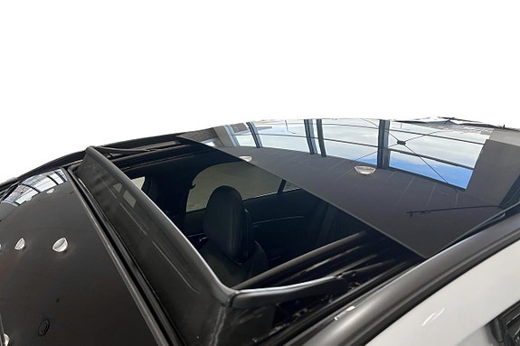 Mercedes-Benz 300 E 17 of 22