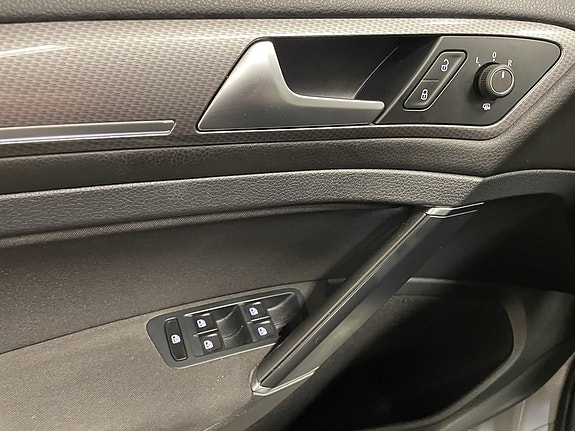 Volkswagen Golf I 17 of 24