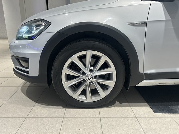 Volkswagen Golf I 5 of 24