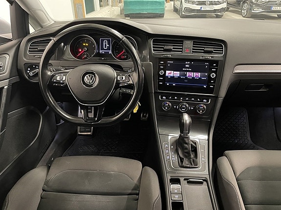 Volkswagen Golf I 13 of 24