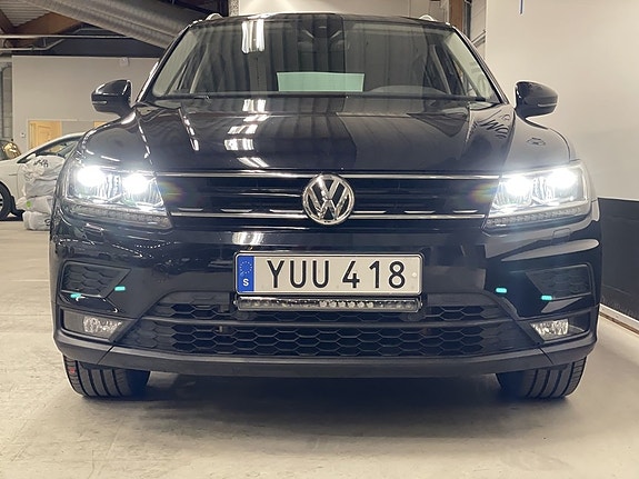 Volkswagen Tiguan 3 of 5