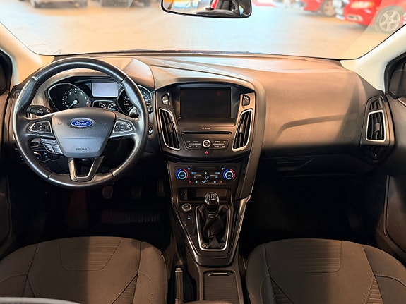 Ford Focus 11 of 12