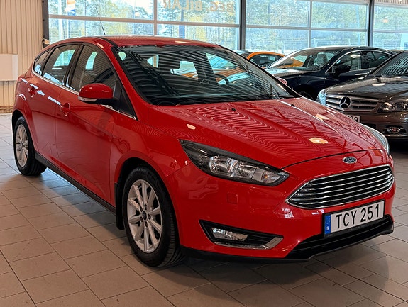 Ford Focus 2 of 5
