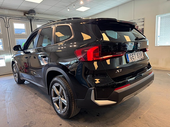 BMW X1 3 of 5