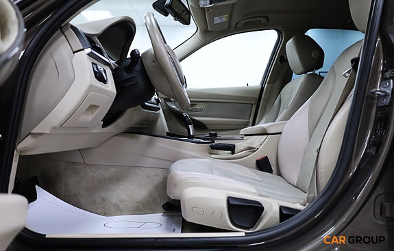 BMW 318d 14 of 20