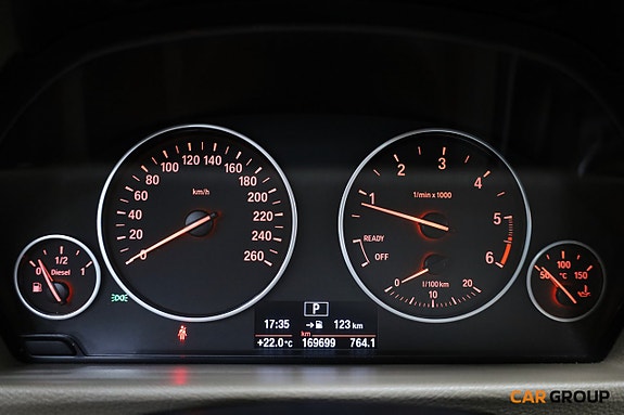 BMW 318d 16 of 20