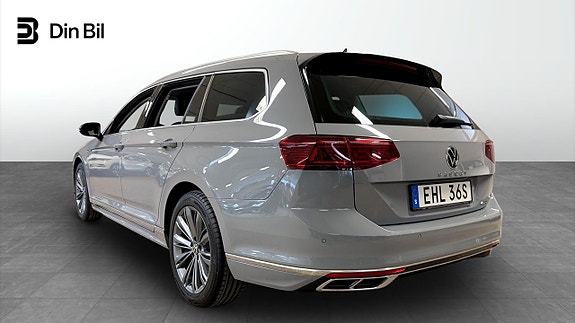 Volkswagen Passat 3 of 5
