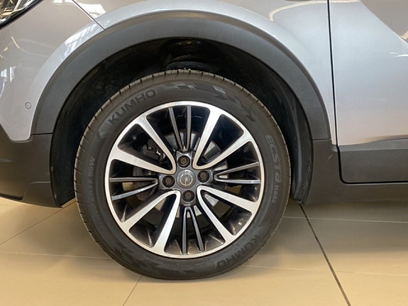Opel Crossland X 16 of 16