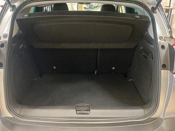 Opel Crossland X 14 of 16