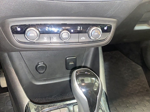 Opel Crossland X 13 of 16