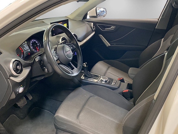 Audi Q2 8 of 15