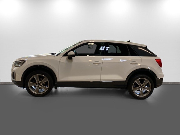 Audi Q2 4 of 5