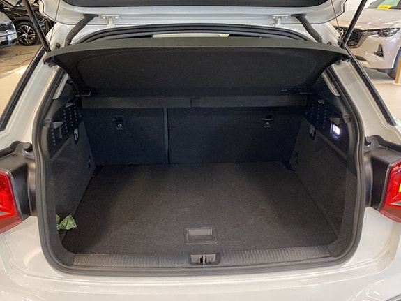 Audi Q2 14 of 15