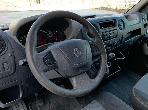 Renault Master 8 of 17