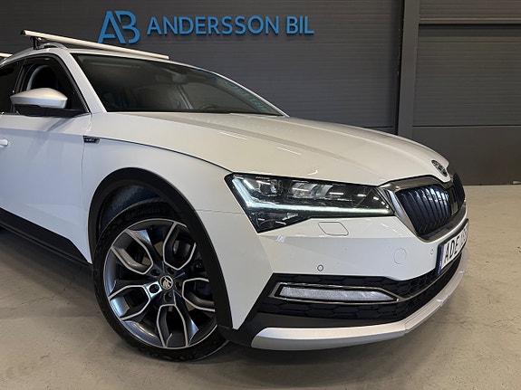 Skoda Superb Scout 3 of 5