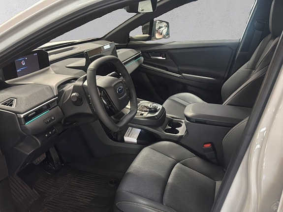 Subaru Solterra 10 of 27
