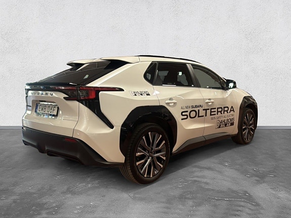 Subaru Solterra 5 of 27