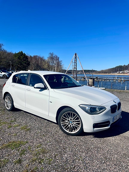 BMW 116d 2 of 9