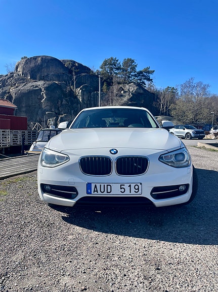 BMW 116d 4 of 9