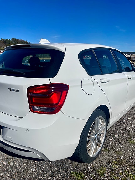 BMW 116d 5 of 9