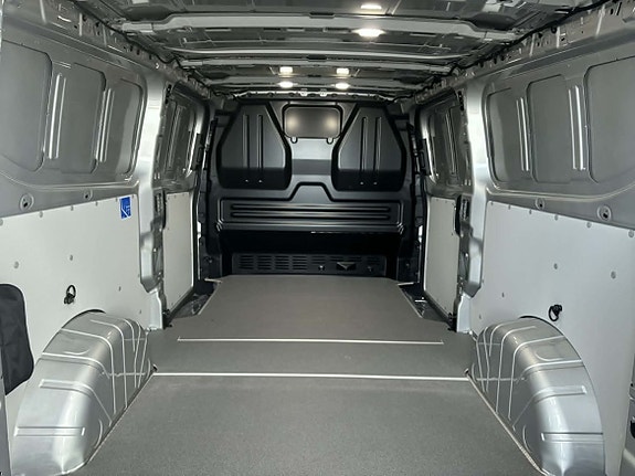 Volkswagen Transporter 7 of 15