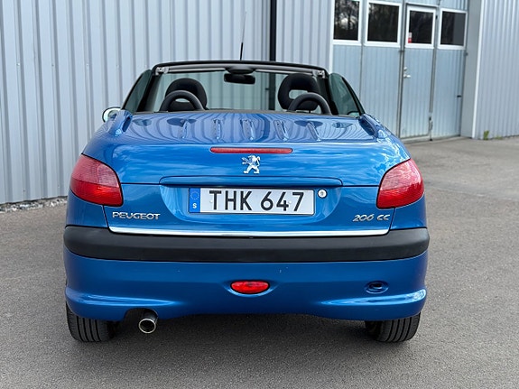 Peugeot 206 CC 4 of 5