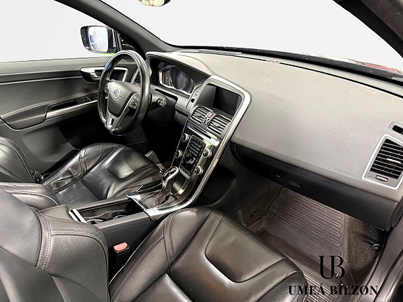 Volvo XC60 5 of 11