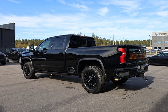 Chevrolet Silverado 2500 5 of 24