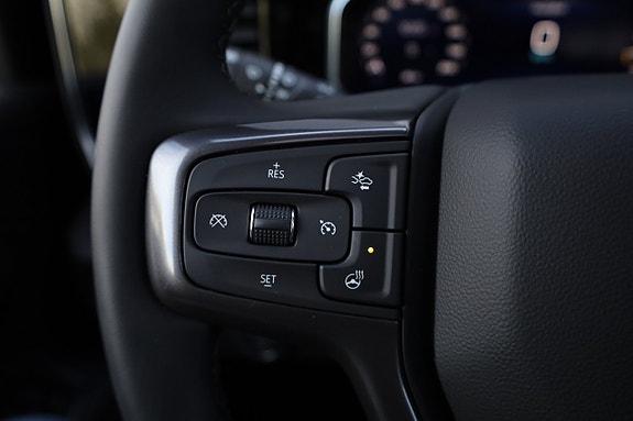 Chevrolet Silverado 2500 18 of 24