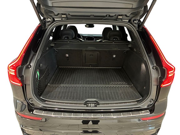 Volvo XC60 14 of 16