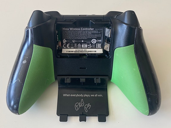 Product image 3 of 3