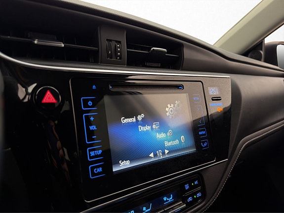 Toyota Auris 20 of 29
