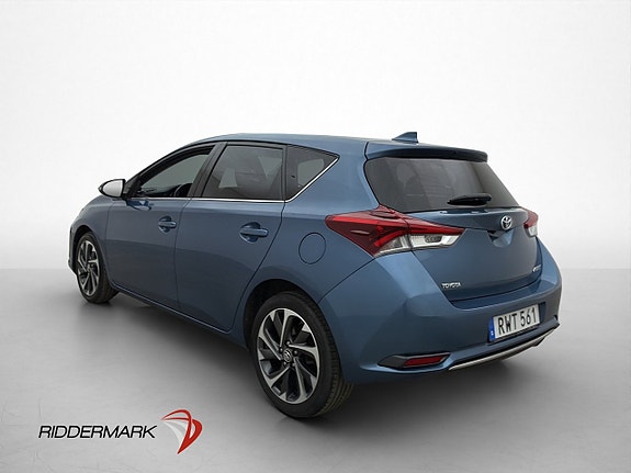Toyota Auris 6 of 29