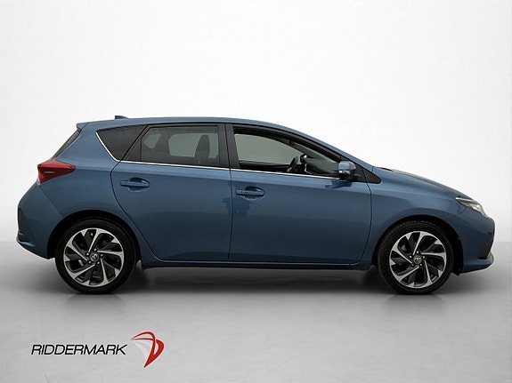 Toyota Auris 9 of 29