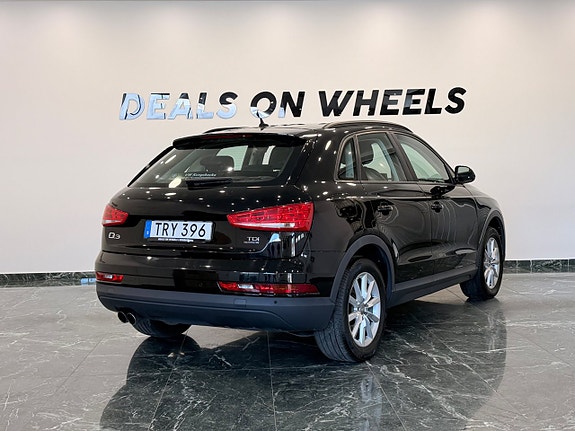 Audi Q3 6 of 18