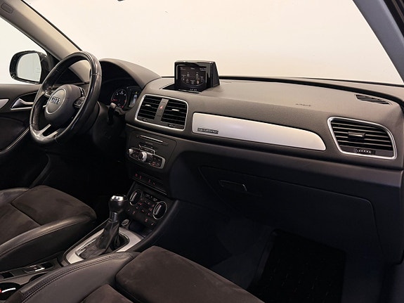 Audi Q3 15 of 18